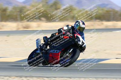 media/Jan-09-2022-SoCal Trackdays (Sun) [[2b1fec8404]]/Turn 6 (1035am)/